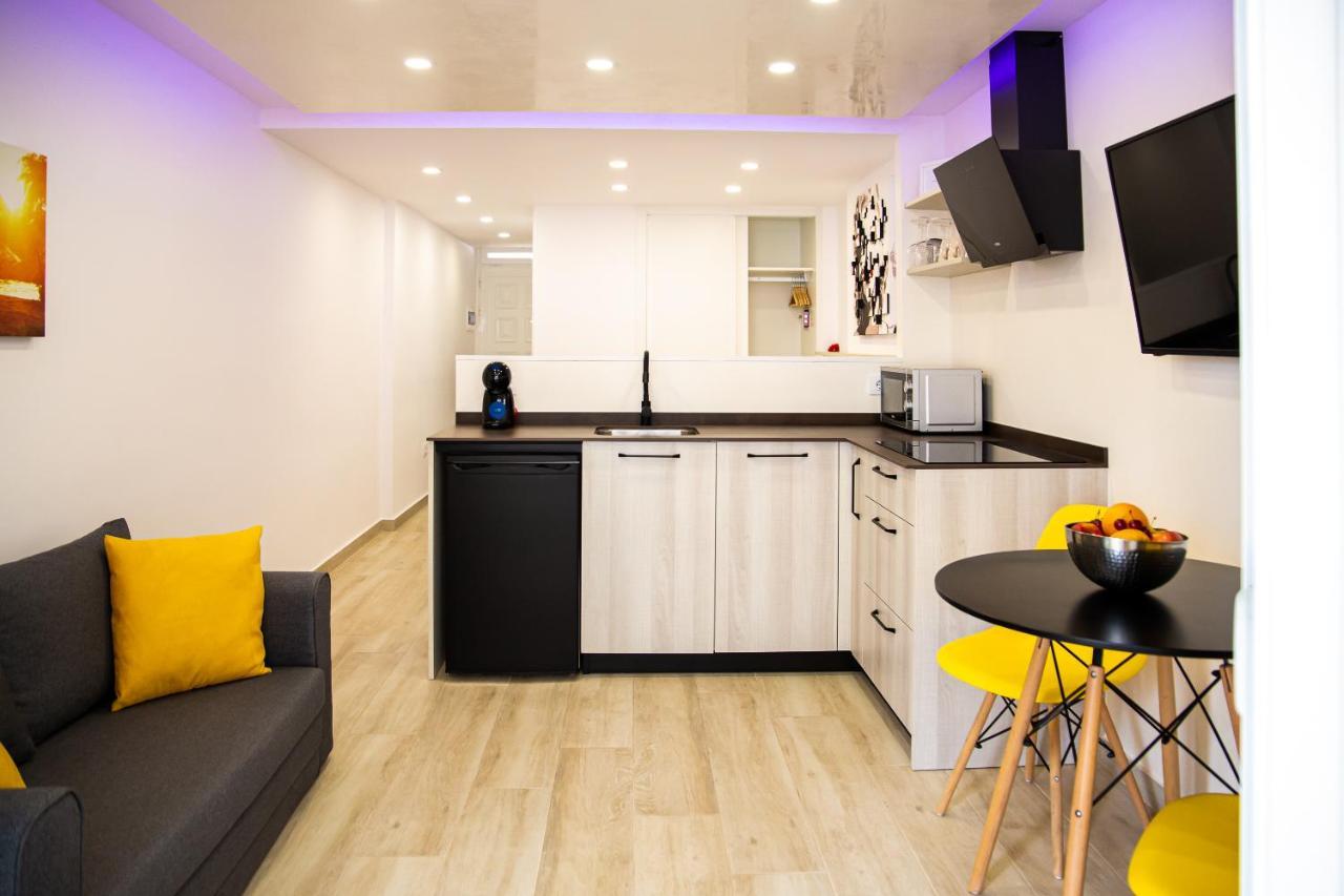 Luxury Suite Borinquen With Parking And Swimming Pool プラヤ・デ・ラス・アメリカス エクステリア 写真