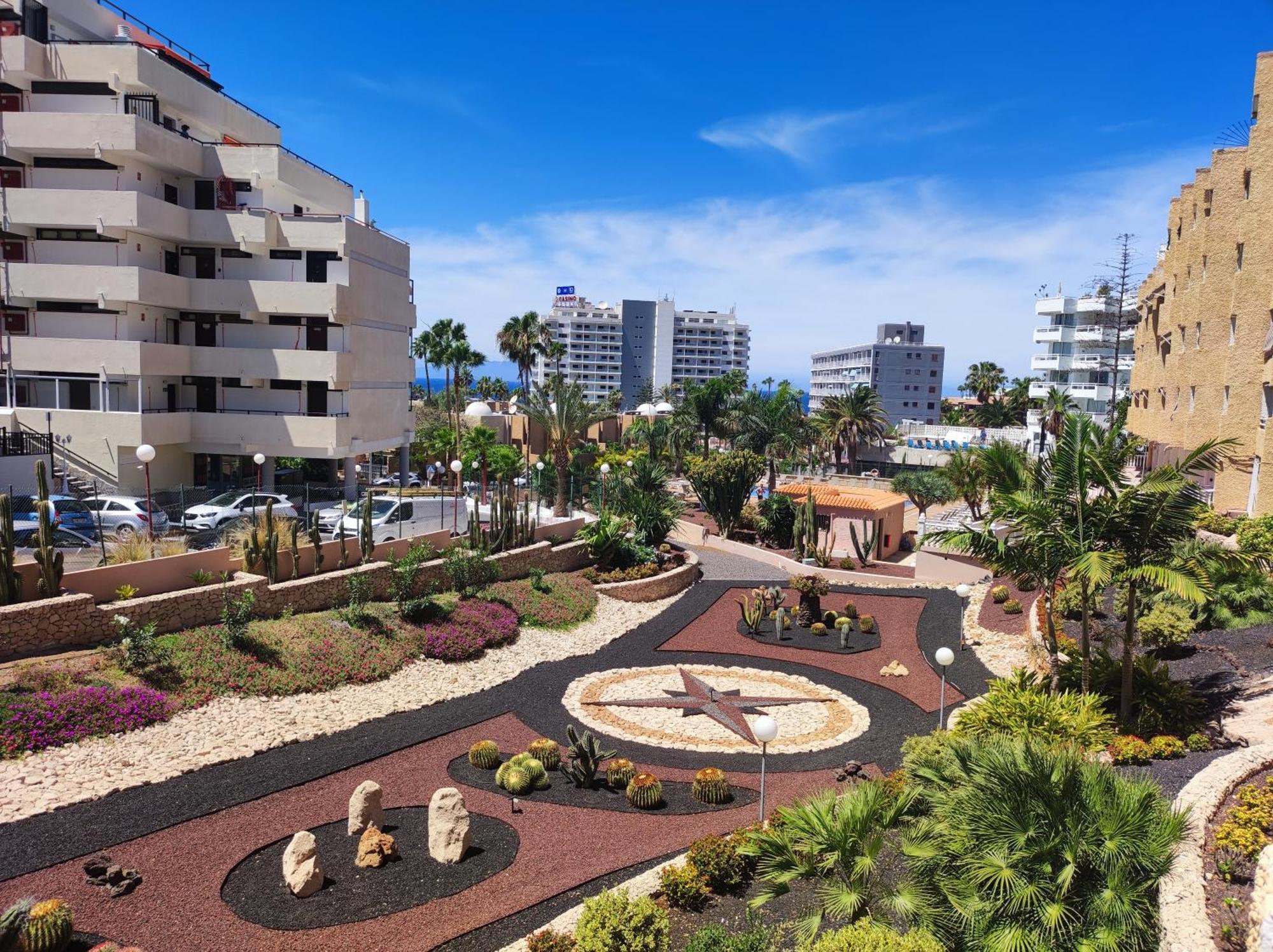 Luxury Suite Borinquen With Parking And Swimming Pool プラヤ・デ・ラス・アメリカス エクステリア 写真